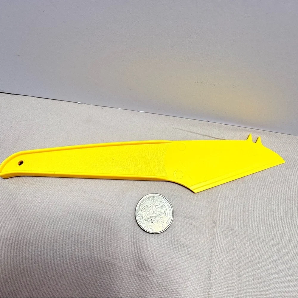 Tupperware Yellow Charcuterie Cheese Slicer